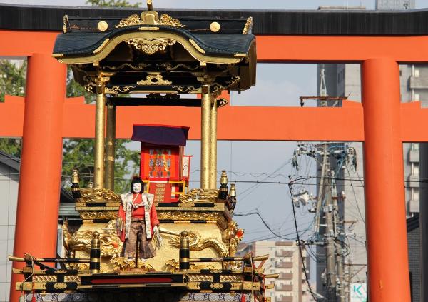 画像　小中切車からくり奉納