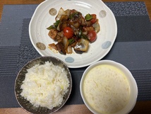 令和７年９月肉巻き酢豚