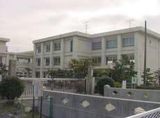津島市立神守中学校の風景