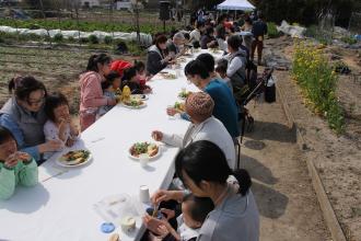 昼食会