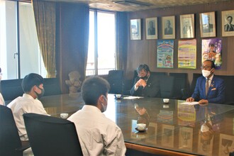 市長表敬訪問の様子