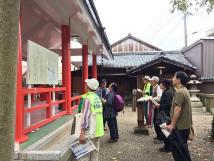 市神社での説明