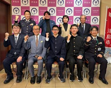 自衛官募集相談員委嘱式及び自衛隊入隊予定者激励会